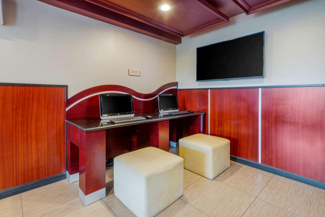 Best Western Plus Poconos Tannersville Εξωτερικό φωτογραφία